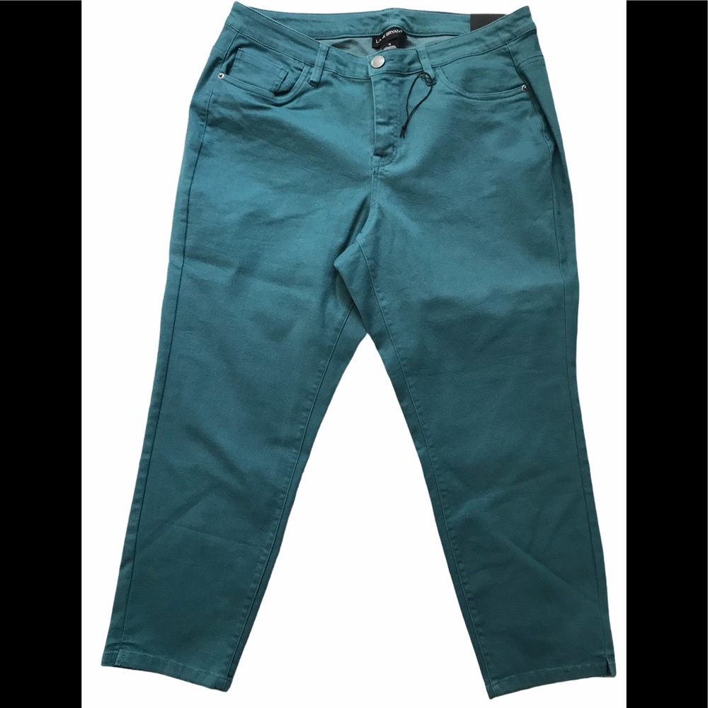 Lane Bryant Capris Size:18